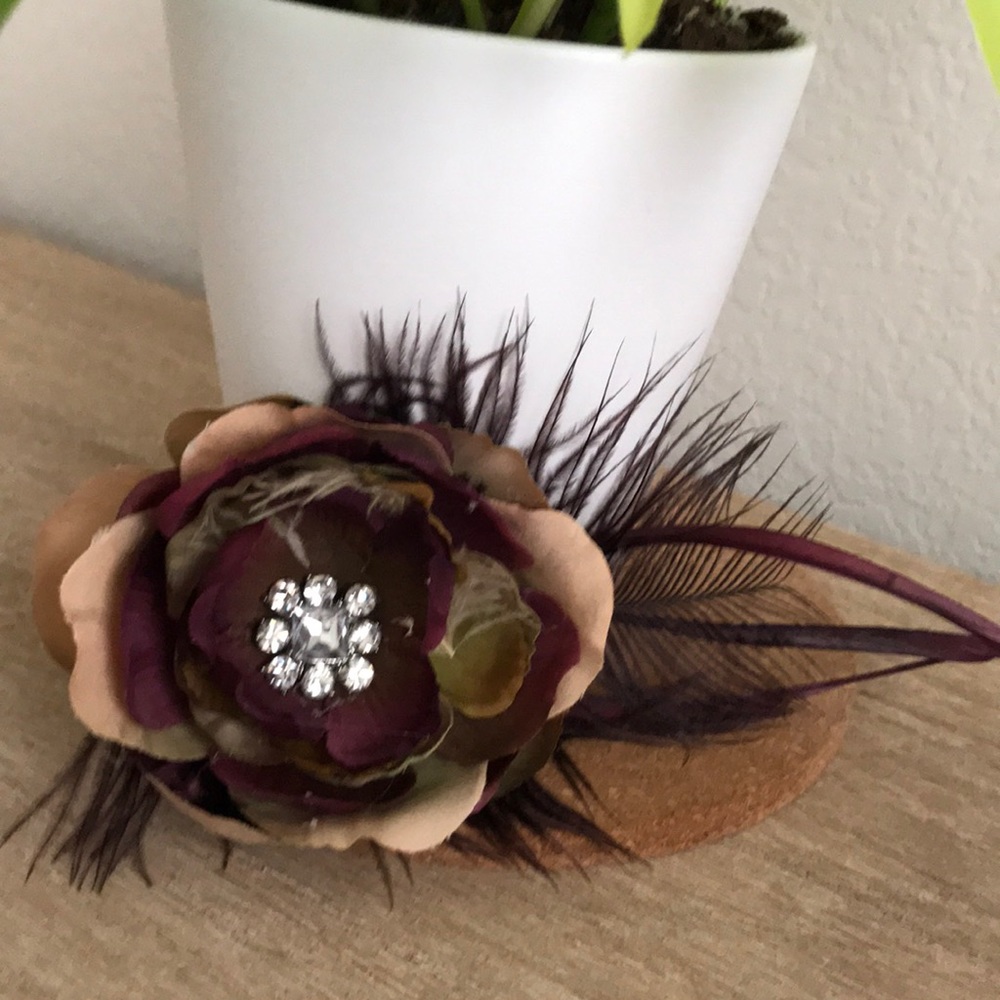 Handmade hair pin.